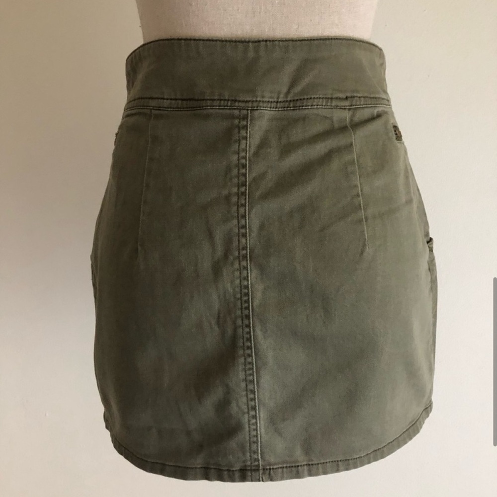 H&M Army Green Jean Mini Skirt, High Waist, Gold Zipper Details + Pockets, 12 - Picture 4 of 14